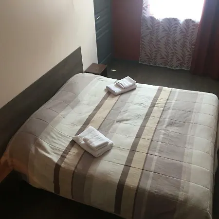 Centre Aparthotel 2*